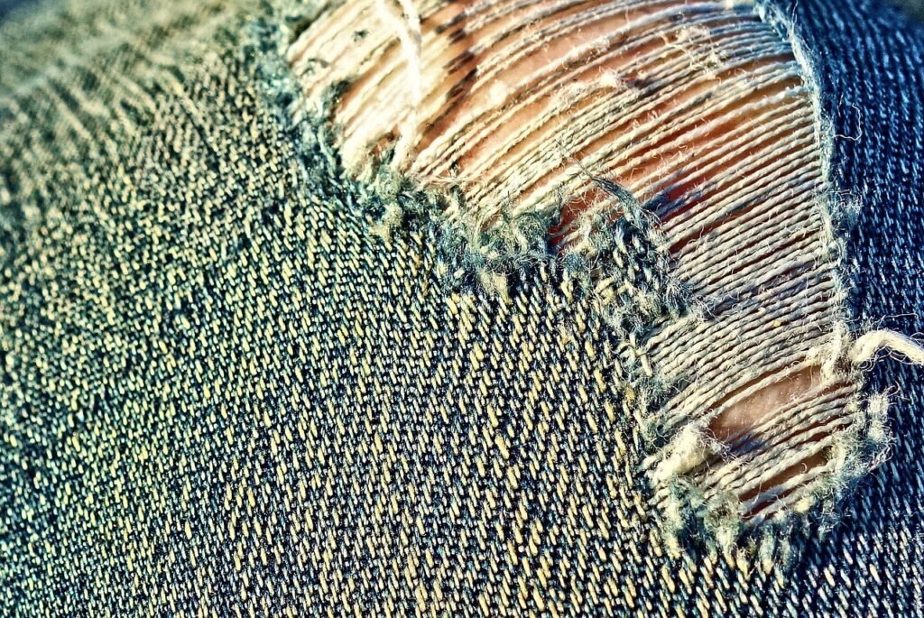 denim with hole [how to sew a hole in jeans]