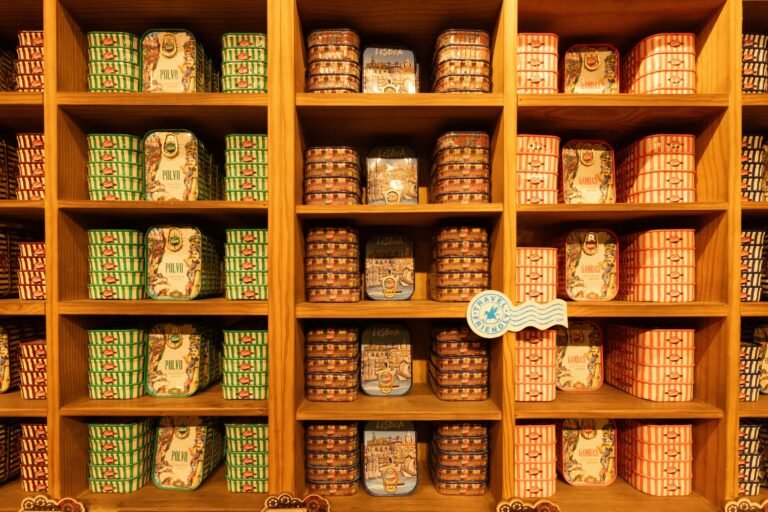 Food storage shelf