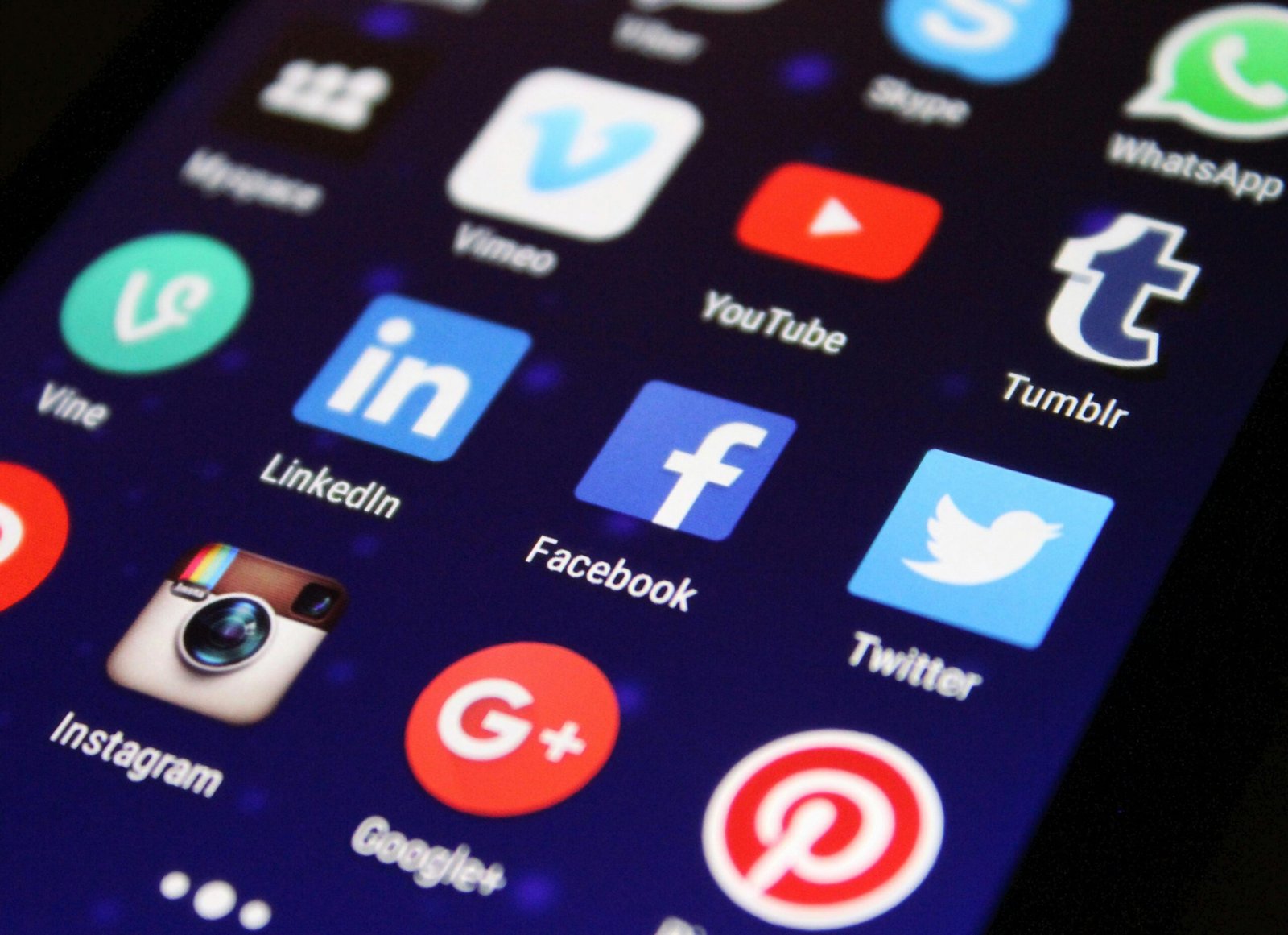 Screen of social media apps
