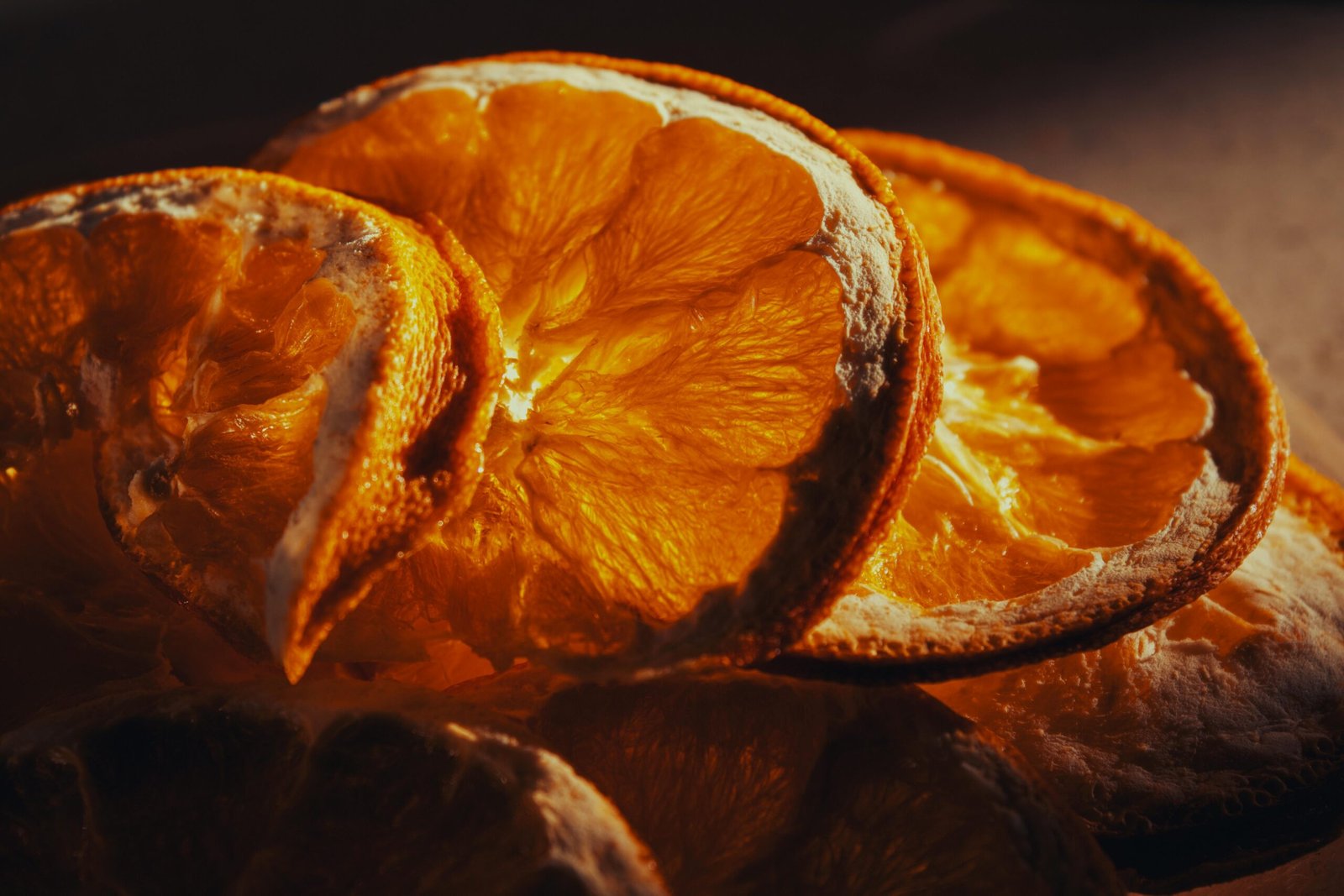Dehydrated orange slices